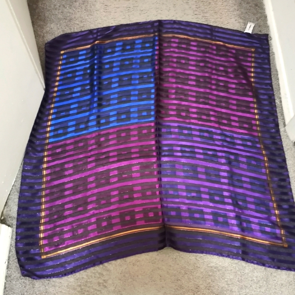 Liz Claiborne Scarf